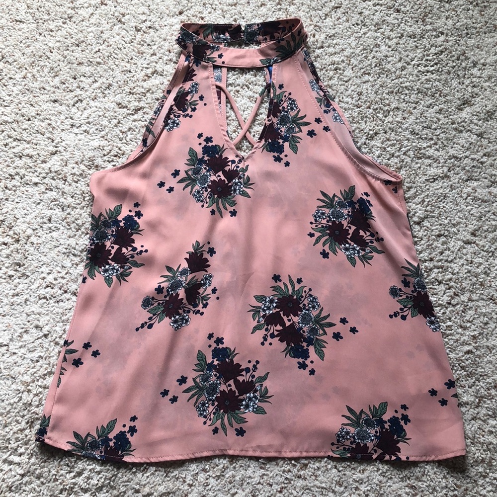 Cute floral summer top!
